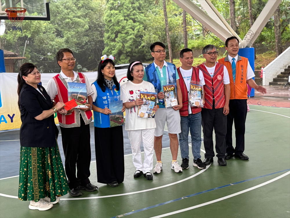 2002_閉校式.jpg